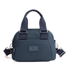Laden Sie das Bild in den Galerie-Viewer, Wasserdichte Einfarbige Reisetasche