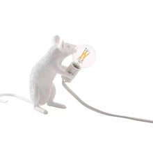 Laden Sie das Bild in den Galerie-Viewer, Tischlampe in Mausform