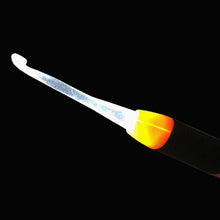 Laden Sie das Bild in den Galerie-Viewer, 9 in 1 Häkelnadel-Kit mit LED-Leuchten