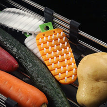 Laden Sie das Bild in den Galerie-Viewer, Multifunktionale Karotten-Reinigungsbürste