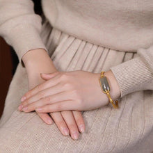 Laden Sie das Bild in den Galerie-Viewer, Elegantes antikes Bambusarmband