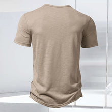 Laden Sie das Bild in den Galerie-Viewer, T-Shirt mit Henley-Kragen aus geflammter Baumwolle