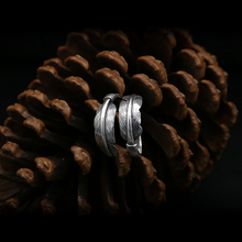 Laden Sie das Bild in den Galerie-Viewer, Offener Silber Engelsfederring