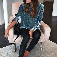 Laden Sie das Bild in den Galerie-Viewer, Langärmeliges Samthemd mit Revers für Damen