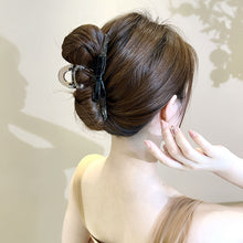 Laden Sie das Bild in den Galerie-Viewer, Bogen-Haarnadel