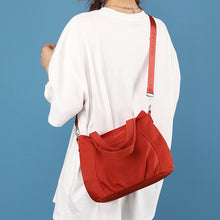 Laden Sie das Bild in den Galerie-Viewer, Modetasche aus Nylon mit großem Fassungsvermögen