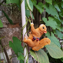 Laden Sie das Bild in den Galerie-Viewer, Kletternde Gartentiere