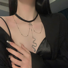 Laden Sie das Bild in den Galerie-Viewer, Modische Schlangenbeinkette aus Legierung