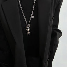 Laden Sie das Bild in den Galerie-Viewer, Bärenhalskette aus Titanstahl