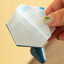 Laden Sie das Bild in den Galerie-Viewer, Schlagfreier Türstopper aus Silikon