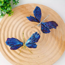 Laden Sie das Bild in den Galerie-Viewer, Bunte Kristalllibellen-Verzierung