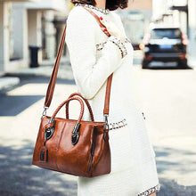 Laden Sie das Bild in den Galerie-Viewer, Trendige Retro-Umhängetasche aus PU-Leder