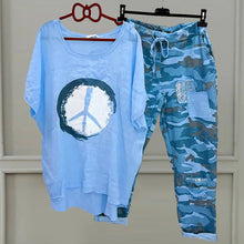 Laden Sie das Bild in den Galerie-Viewer, Modischer zweiteiliger Camouflageanzug für Damen