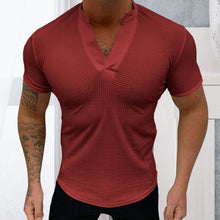 Laden Sie das Bild in den Galerie-Viewer, Stilvolles T-Shirt mit V-Ausschnitt für Herren