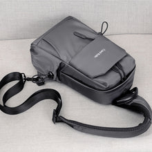 Laden Sie das Bild in den Galerie-Viewer, Umhängetasche aus Oxford-Stoff