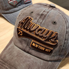 Laden Sie das Bild in den Galerie-Viewer, Modische Schirmmütze mit Buchstabenstickerei