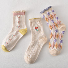 Laden Sie das Bild in den Galerie-Viewer, Rosafarbene Baumwollsocken mit Blumenmuster für Damen (5 Paar)