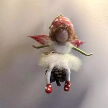 Laden Sie das Bild in den Galerie-Viewer, Handgemachte kleine Fee DIY Wollnadelfilz-Handwerksset
