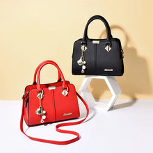 Laden Sie das Bild in den Galerie-Viewer, Damen modische süße einfarbige Handtasche