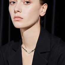 Laden Sie das Bild in den Galerie-Viewer, Stilvolle magnetische Halskette