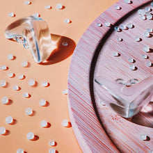 Laden Sie das Bild in den Galerie-Viewer, Eckenschutz für den  Tisch in Tropfenform 10 Stück