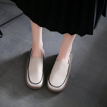 Laden Sie das Bild in den Galerie-Viewer, Handgefertigte Freizeitschuhe aus Leder für Damen