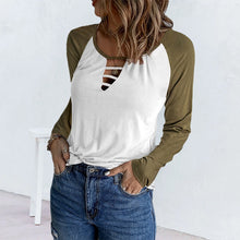 Laden Sie das Bild in den Galerie-Viewer, Lässiges T-Shirt mit langen Ärmeln und Farbblock