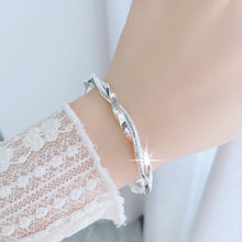 Laden Sie das Bild in den Galerie-Viewer, Möbius-Ring-Armband