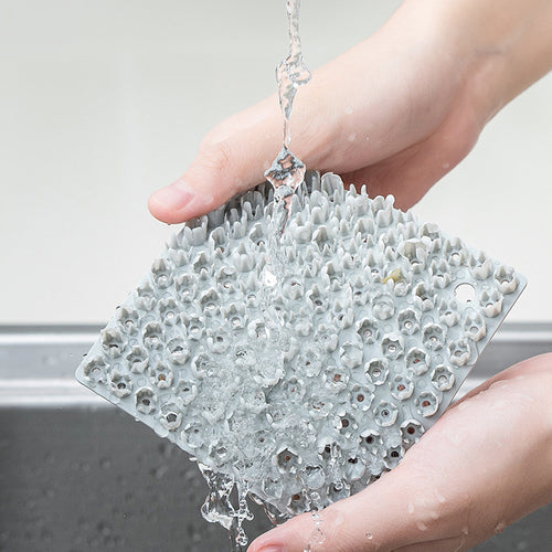 Multifunktionale Reinigungsbürste für Obst- und Gemüseschalen