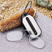 Laden Sie das Bild in den Galerie-Viewer, Tragbare Mini-Lesebrille mit beinlosem Nasenclip