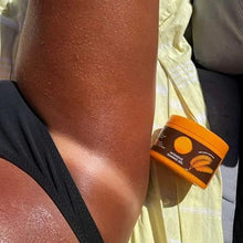 Laden Sie das Bild in den Galerie-Viewer, Bräunung nach der Sonne Reparatur