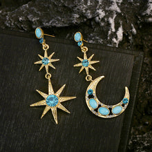 Laden Sie das Bild in den Galerie-Viewer, Asymmetrische Stern- und Mondohrringe