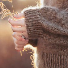 Laden Sie das Bild in den Galerie-Viewer, Einfarbiger Pullover aus Mohair