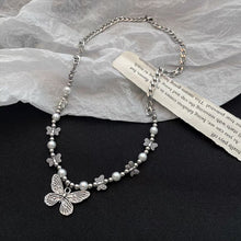 Laden Sie das Bild in den Galerie-Viewer, Gotische Modische Schmetterlings-Perlenkette für Damen