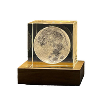 Laden Sie das Bild in den Galerie-Viewer, Zauberstern Mond Lampe