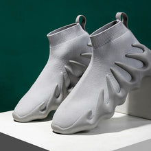 Laden Sie das Bild in den Galerie-Viewer, Fliegend gewebter High-Top-Turnschuhe