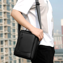Laden Sie das Bild in den Galerie-Viewer, Lässige Outdoor-Schultertasche für Herren