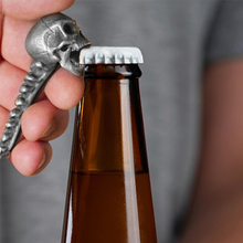 Laden Sie das Bild in den Galerie-Viewer, Totenkopf-Bieröffner