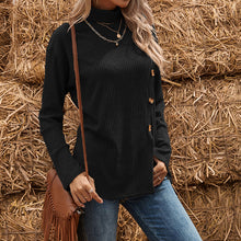 Laden Sie das Bild in den Galerie-Viewer, Strickpullover mit Knopfschlitz