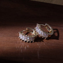 Laden Sie das Bild in den Galerie-Viewer, Hochwertige Zirkon Ohrstecker