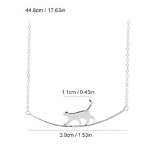 Laden Sie das Bild in den Galerie-Viewer, Süße wandelnde Katze Halskette