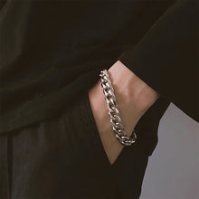 Laden Sie das Bild in den Galerie-Viewer, Einfaches sechsseitiges Schleifarmband für Herren