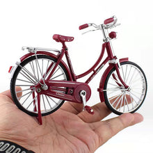 Laden Sie das Bild in den Galerie-Viewer, Simulierte Fahrrad-Dekoration aus Legierung
