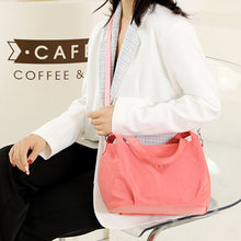 Laden Sie das Bild in den Galerie-Viewer, Lässige wolkenförmige Umhängetasche mit großem Fassungsvermögen