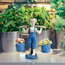 Laden Sie das Bild in den Galerie-Viewer, Kleines Mädchen Blumentopf Ornament