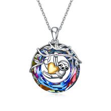 Laden Sie das Bild in den Galerie-Viewer, Lebensbaum Schwestern auf der Schaukel Kristallanhänger Halskette