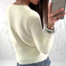 Laden Sie das Bild in den Galerie-Viewer, Plüschiger langärmeliger Pullover mit Perlen