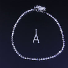 Laden Sie das Bild in den Galerie-Viewer, Damen Buchstaben Kristall Halskette