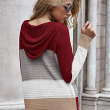 Laden Sie das Bild in den Galerie-Viewer, Strickpullover mit Kapuze