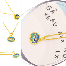 Laden Sie das Bild in den Galerie-Viewer, Halskette mit Sternenwal für Kinder